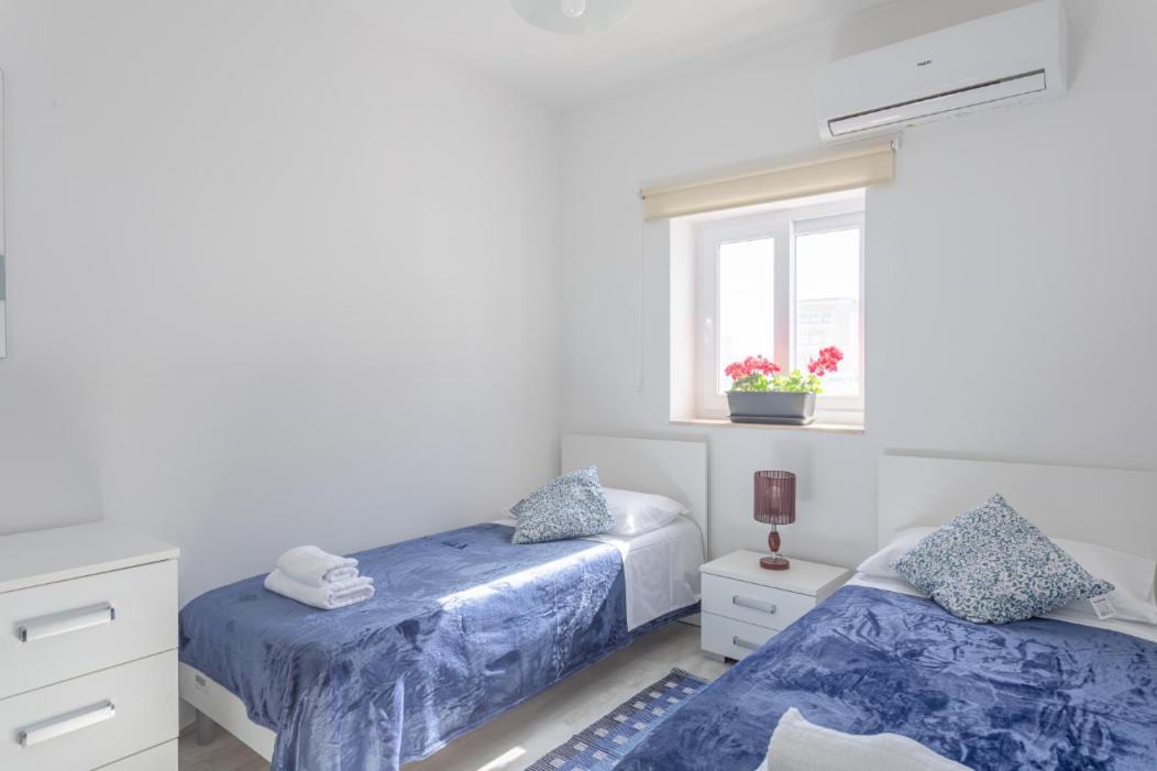 F3 Room 2, Private Room Two Single Beds Shared Bathroom 姆西达 外观 照片