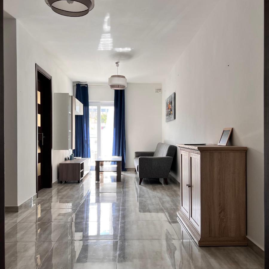 F3 Room 2, Private Room Two Single Beds Shared Bathroom 姆西达 外观 照片